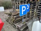 Pallets and frames 21