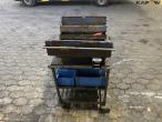 Spare parts trolley + tools 6