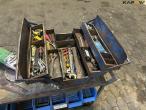 Spare parts trolley + tools 9