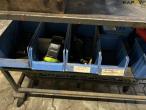 Spare parts trolley + tools 17