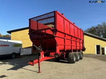 RKM off-road vehicle/muck spreader