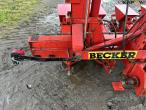 Beet seeder 12 row 16