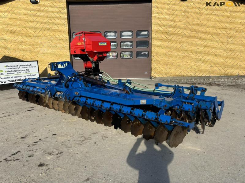 Rolmako U693 disc harrow with seed box 1