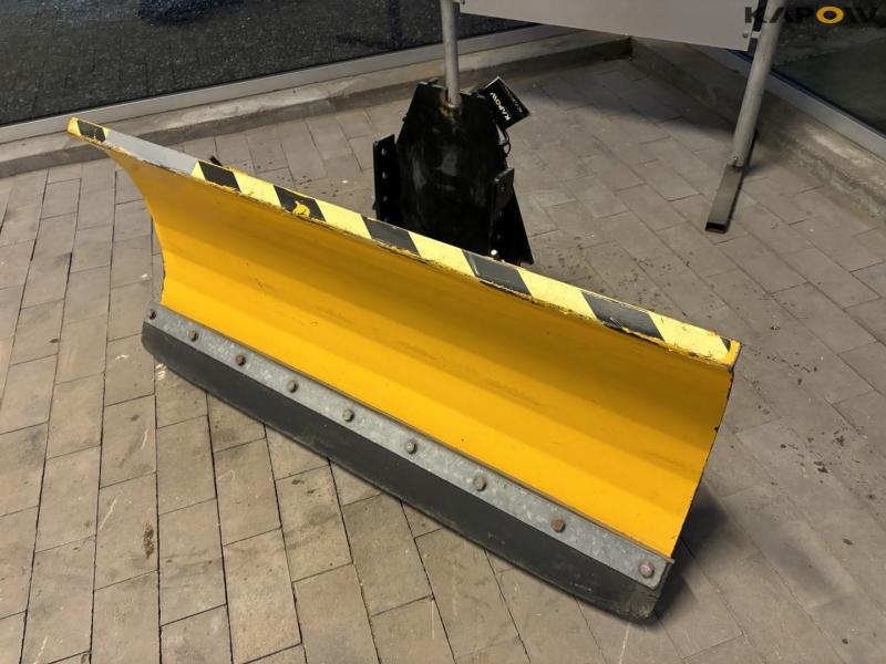 Stensballe FS 1300L snow plow 1