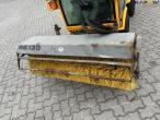 Stiga Titan 32H with brush and salt spreader 10