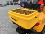 Stiga Titan 32H with brush and salt spreader 31