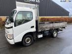 Toyota Dyna 100 3.0 lorry with crane 1