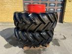 Twin wheels Goodyear 650/75-R32 2