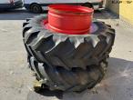 Twin wheels Michelin 18.4-R38 8