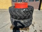 Twin wheels Michelin 540/65-R30 2