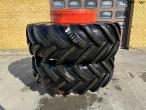 Twin wheels Michelin 710/75-R42 2