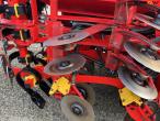 Värderstad Spirit 400C seeder with Biodrill 45