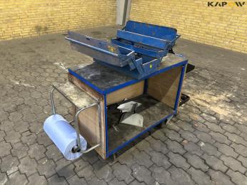 Workshop trolley + tools