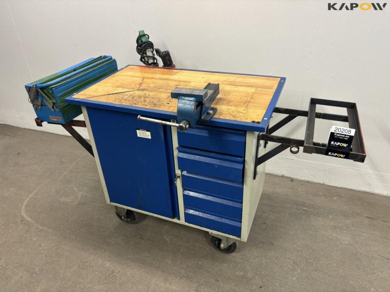 Tool table + content 1