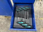 Tool trolley + various tools 15