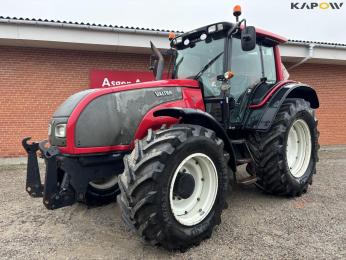 Valtra T161 Hitech tractor