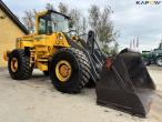 Volvo BM L150 rubber goat 3