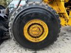 Volvo BM L150 rubber goat 45