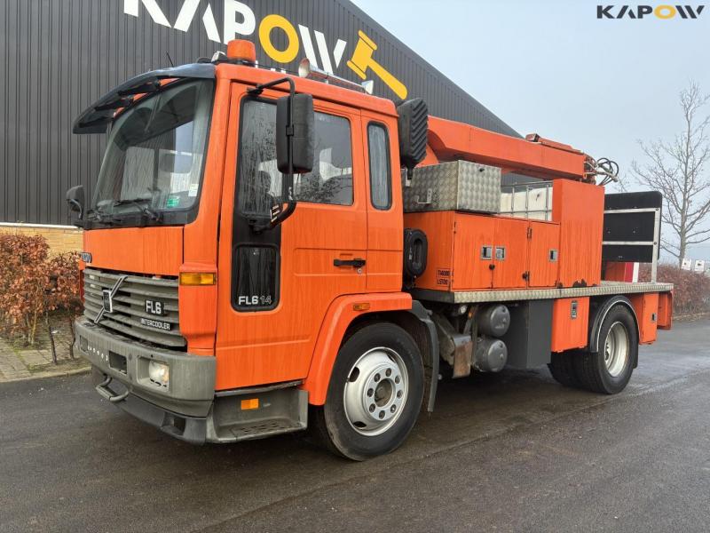 Volvo FL614 truck 1