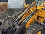 Volvo L25F skid steer loader 11