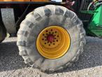 Vredo VT3936 multi-tractor with Samson TD 12 grass trap 9