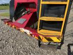 Vredo VT3936 multi-tractor with Samson TD 12 grass trap 24