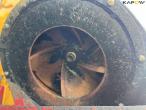 Vredo VT3936 multi-tractor with Samson TD 12 grass trap 38