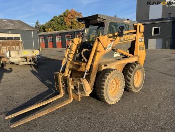 Case 1845C skid steer uni-loader