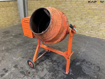 Cement mixer