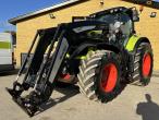 Claas 830 Axion med frontlæsser 1