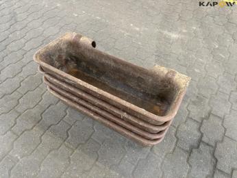 Horse feed trough