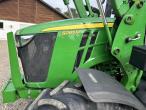 John Deere 5085M med JD frontlæsser 44