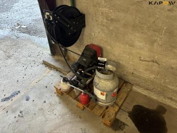 Compressor + hose roller