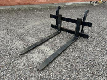 KTS pallet forks with Volvo brackets