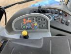 New Holland T8.360 Powershift traktor 46