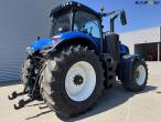 New Holland T8.435 Power Command traktor med GPS 5