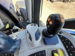 New Holland T8.435 Power Command traktor med GPS 53
