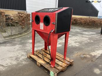 Sandblasting cabin