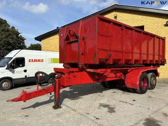 Weighs Hej's wagon with container