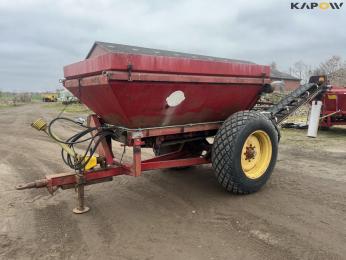 Bredal sand cart with ribbon