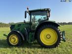 John Deere 6R145 4 WD med frontlift 8