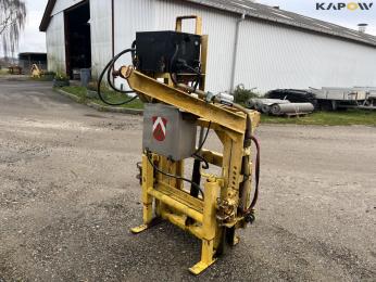 Laigaard hitch for truck with remote... 