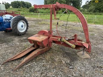 PZ MH80E Corn harvester